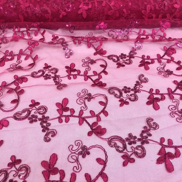 7pcs - Basil Leaf Embroidery Table Linen 132" Round - Fuchsia