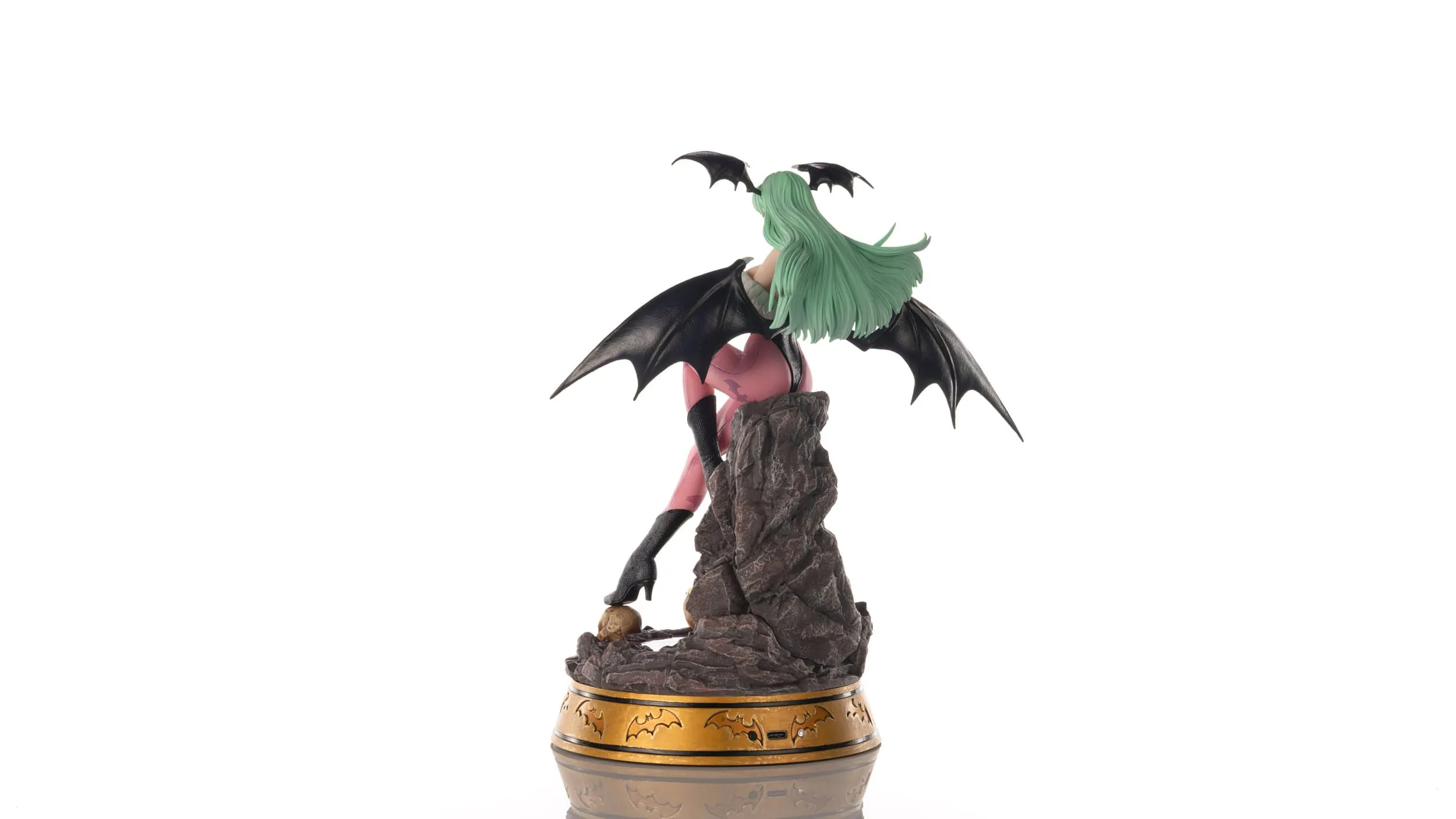 First 4 Figures Darkstalkers Morrigan Aensland PVC Statue